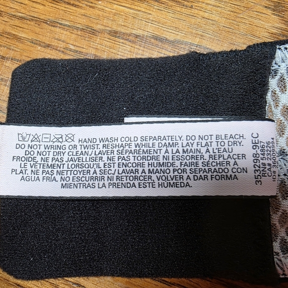 Victoria's Secret Dream Angels Unlined Demi Underwire Bra 36D White Black - Picture 10 of 10